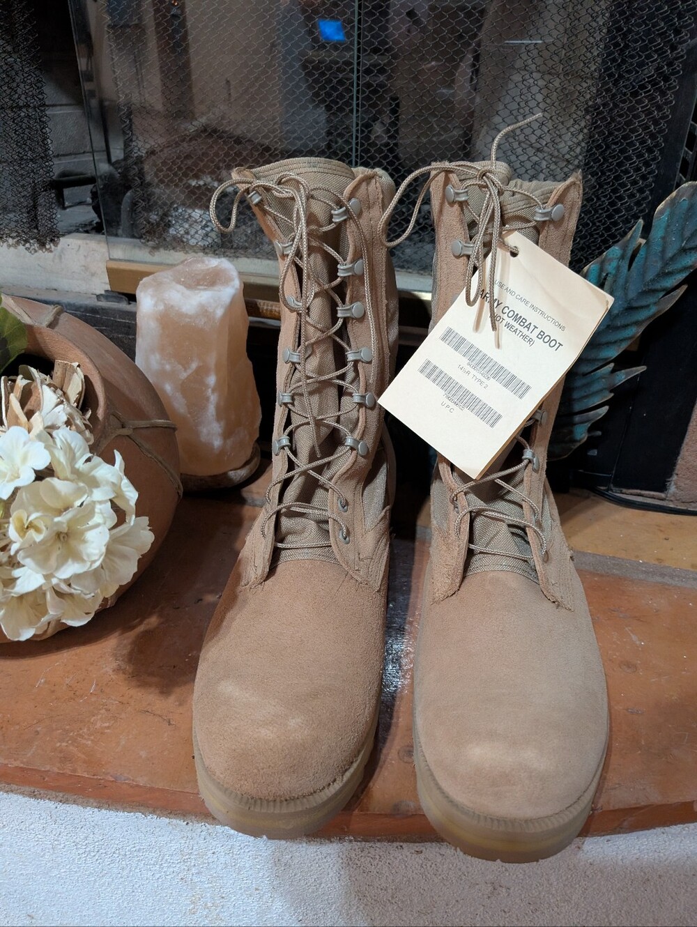 NWT Tactical Desert Combat Boots - Coyote Brown Size 14.5 R